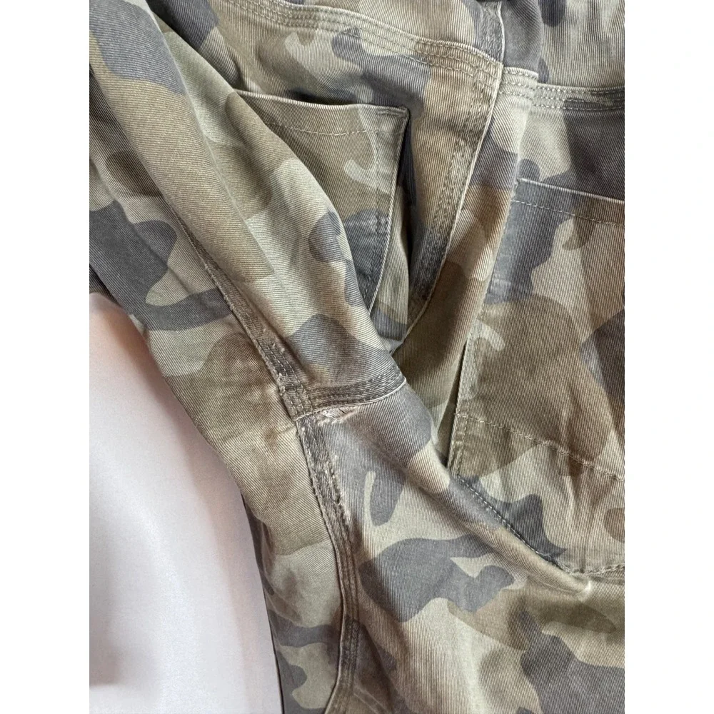 DU/ER L2X‎ Slim Fit Camo Joggers Mens 34x29 Green Brown Camouflage Pants